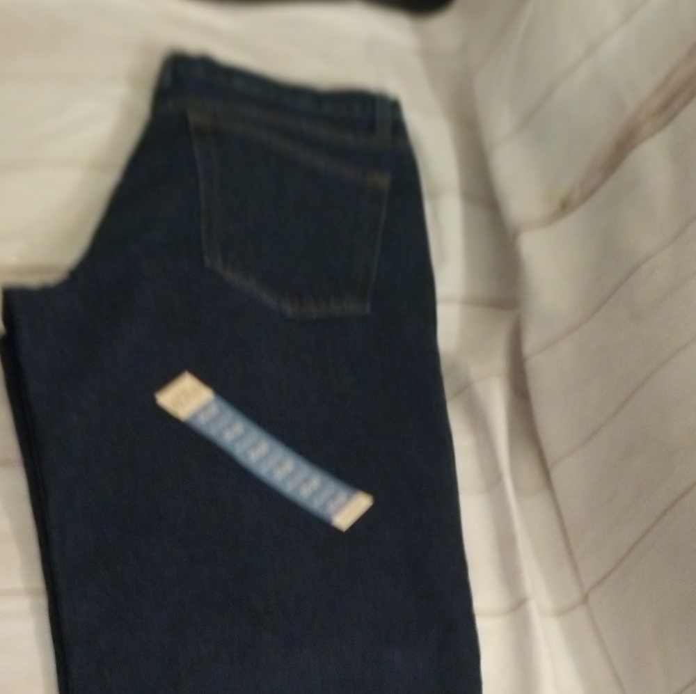 Man's jeans size 35x30, blue jeans